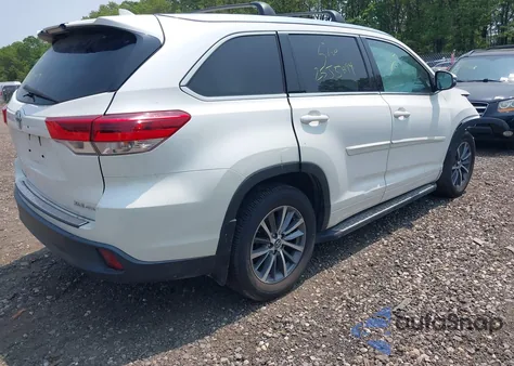 2018 Toyota Highlander Xle из США, поврежденный, VIN 5TDJZRFH3JS877401